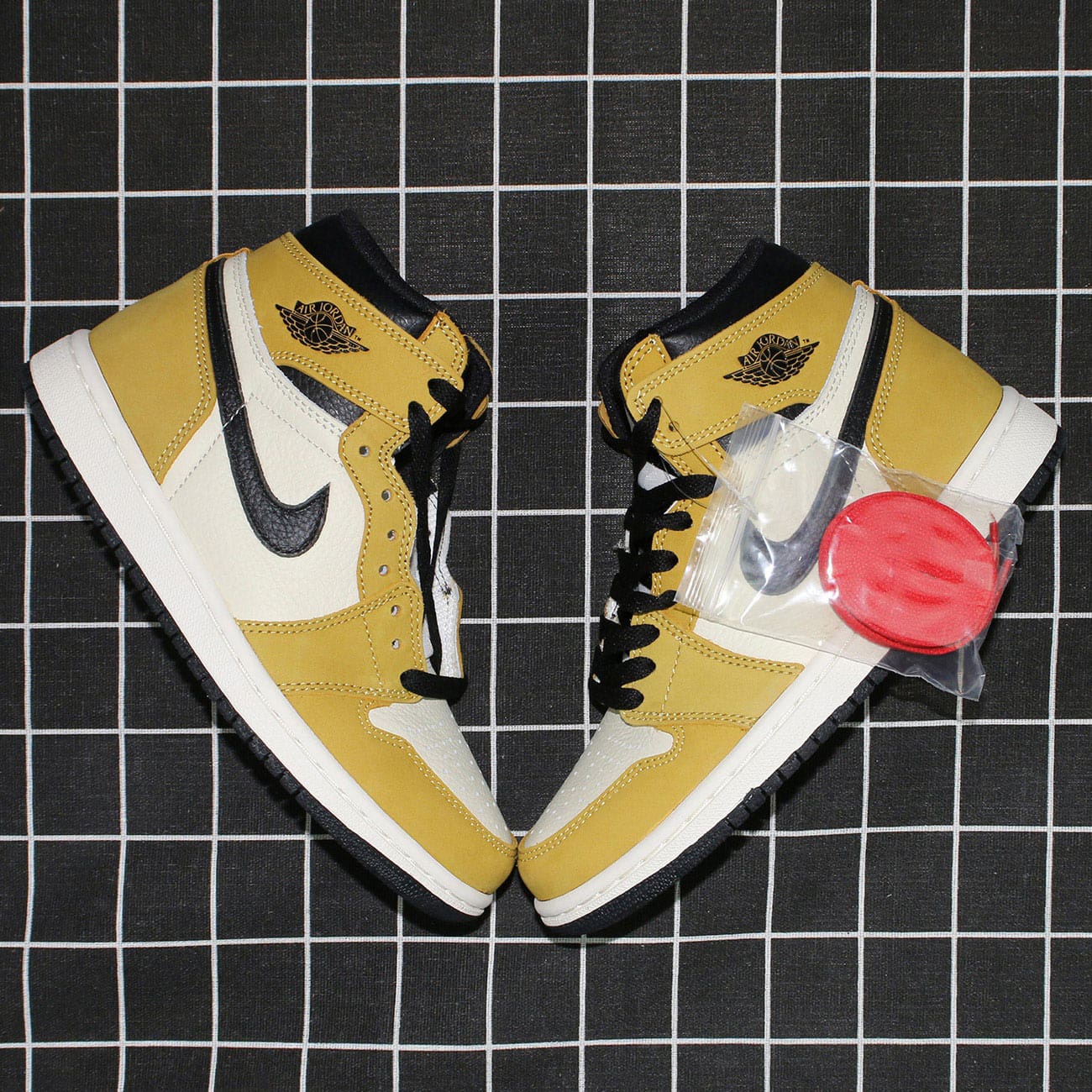Air Jordan 1 Retro High OG Rookie of the Year Replica