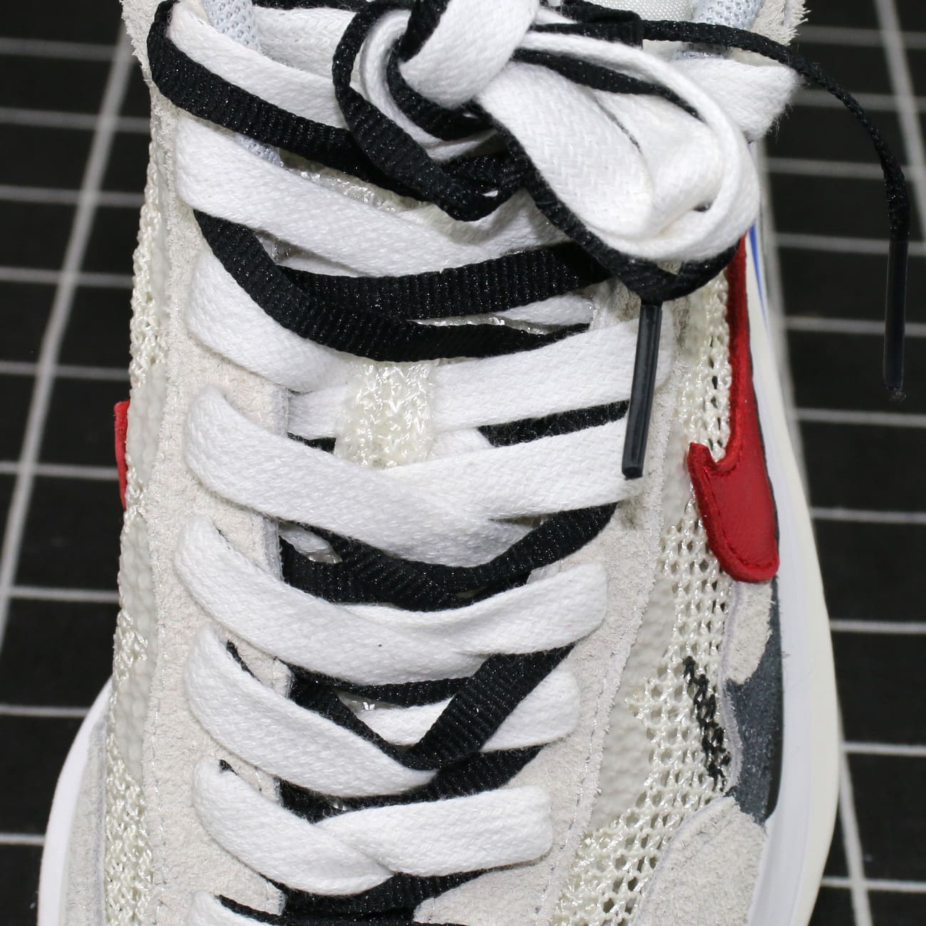 Nike VaporWaffle Sacai Sport Fuchsia Game Royal Replica