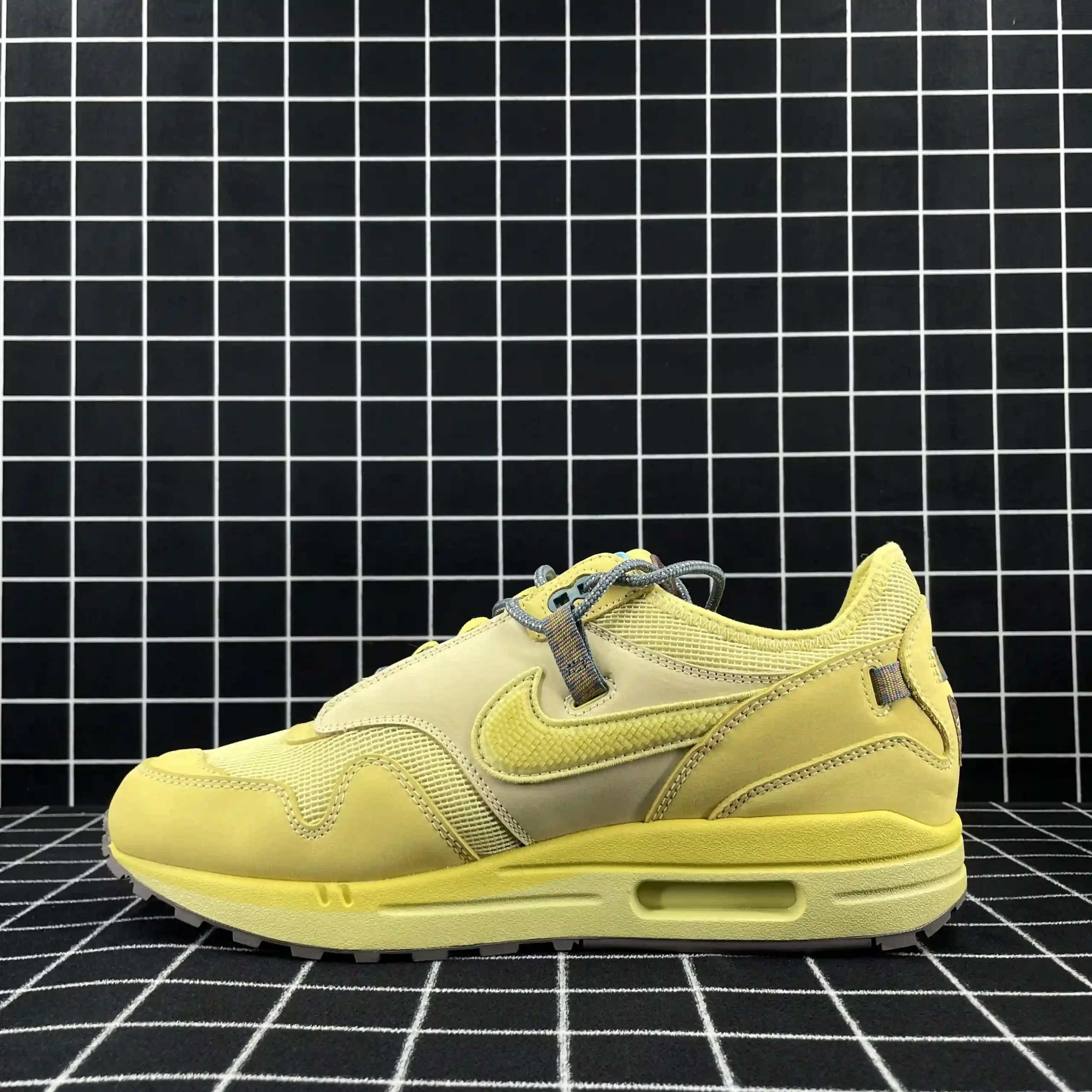 Nike Air Max 1 Travis Scott Cactus Jack Saturn Gold Replica