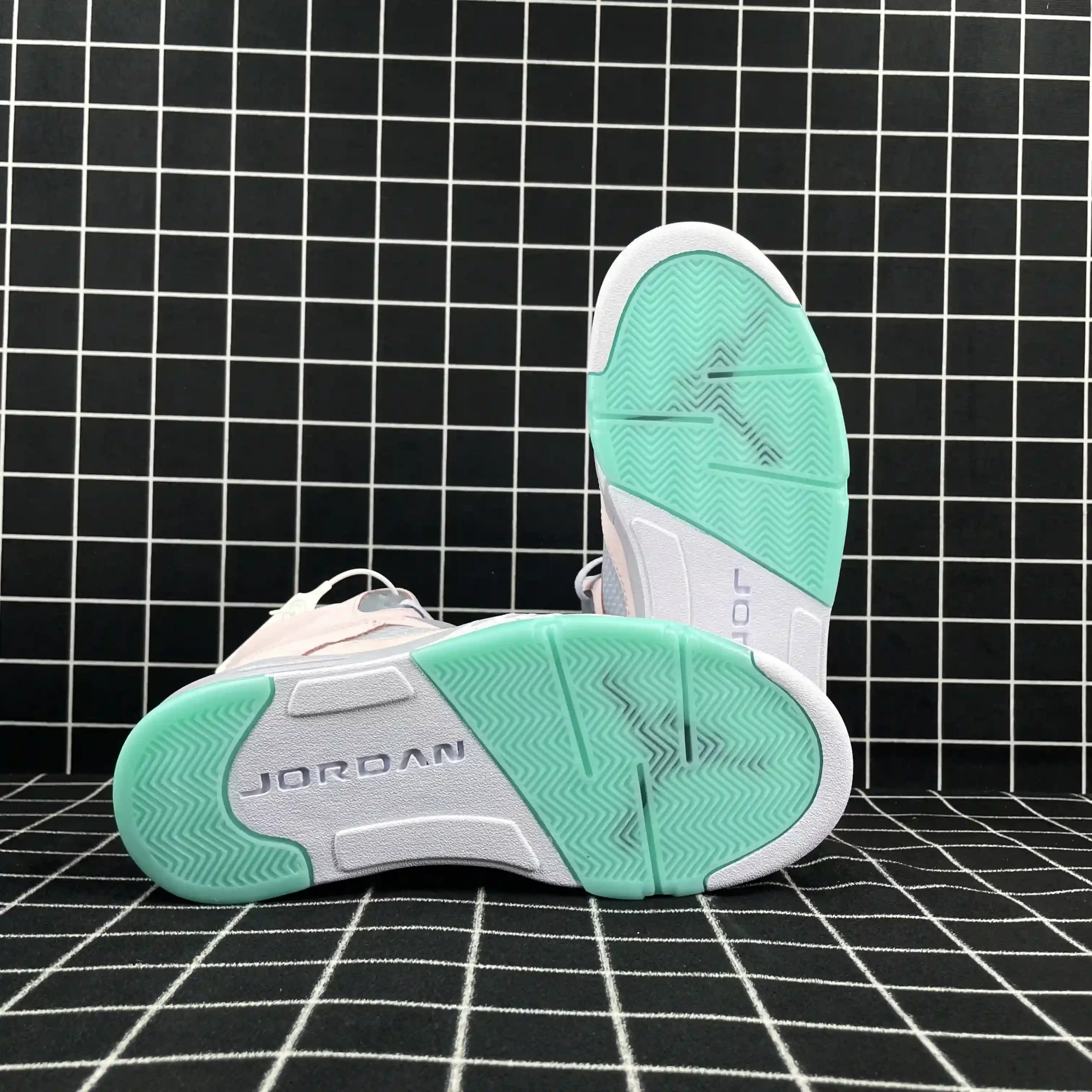 Jordan 5 Retro Easter (2022) Replica