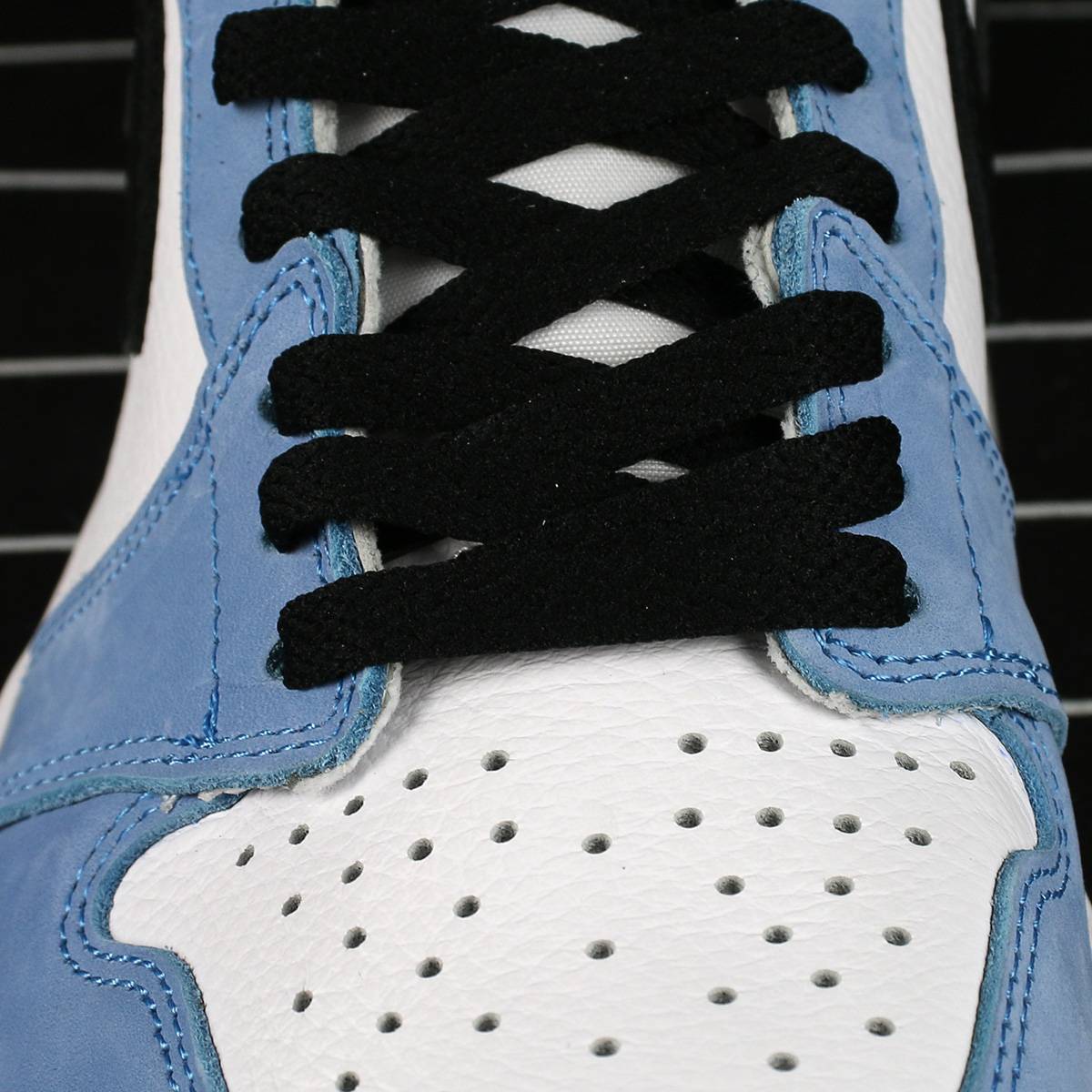 Air Jordan 1 Retro High OG University Blue Replica