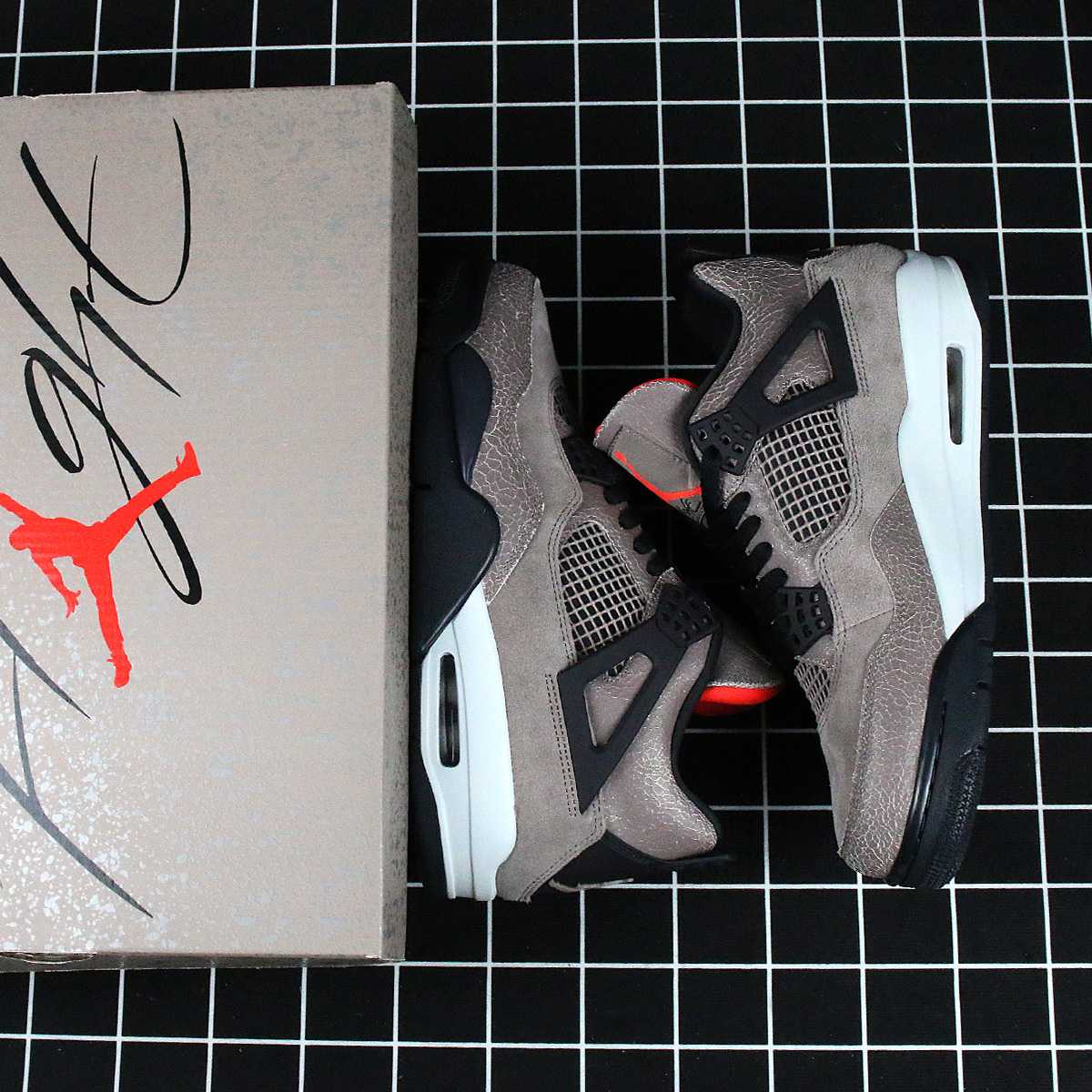 Air Jordan 4 Taupe Haze Replica