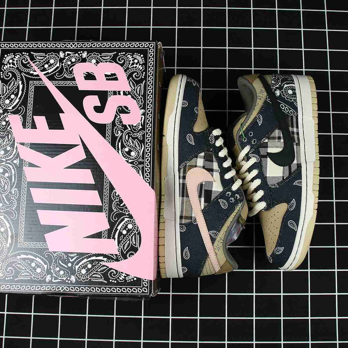 Nike SB Dunk Low Travis Scott Replica