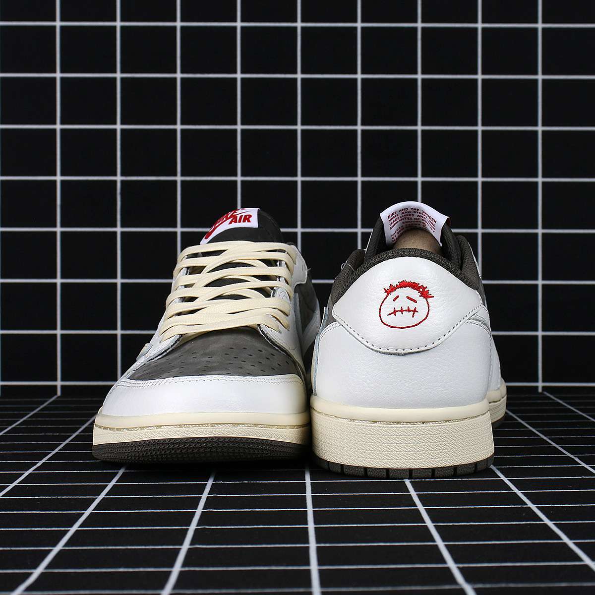 Jordan 1 Retro Low OG SP Travis Scott Reverse Mocha Replica