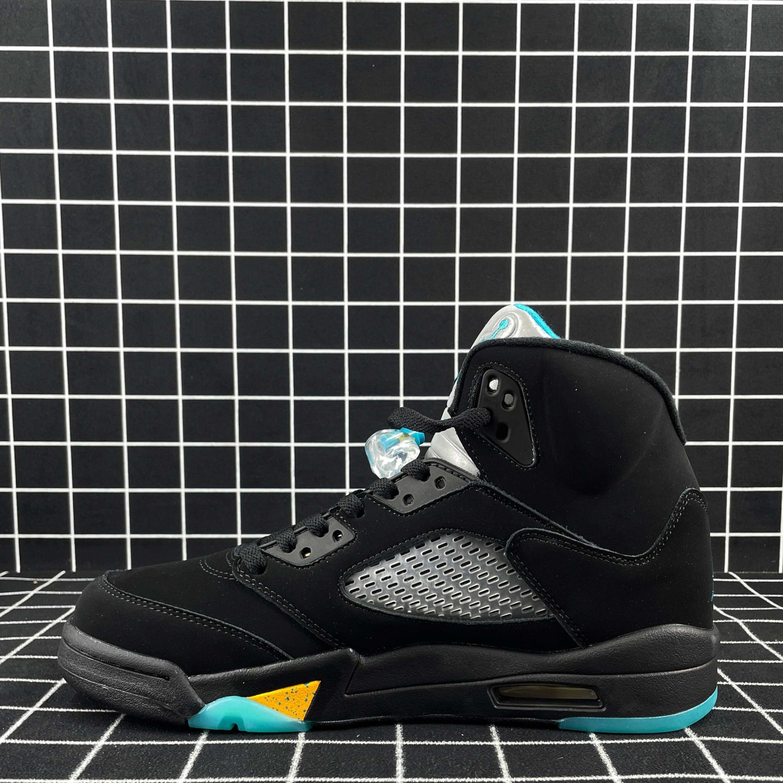 Jordan 5 Retro SE Craft Light Orewood Brown Replica