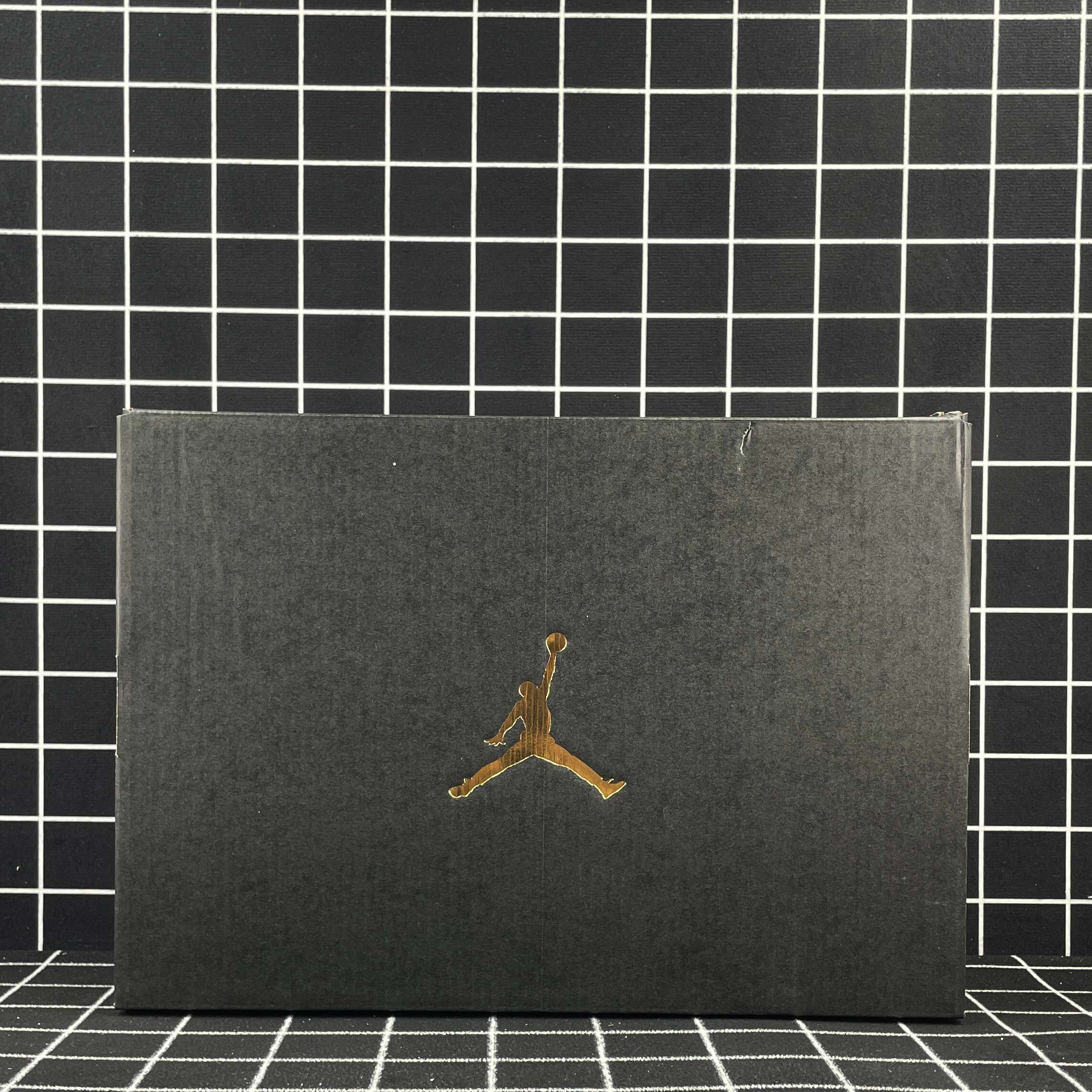 Air Jordan 1 Mid Patent Black Gold Replica