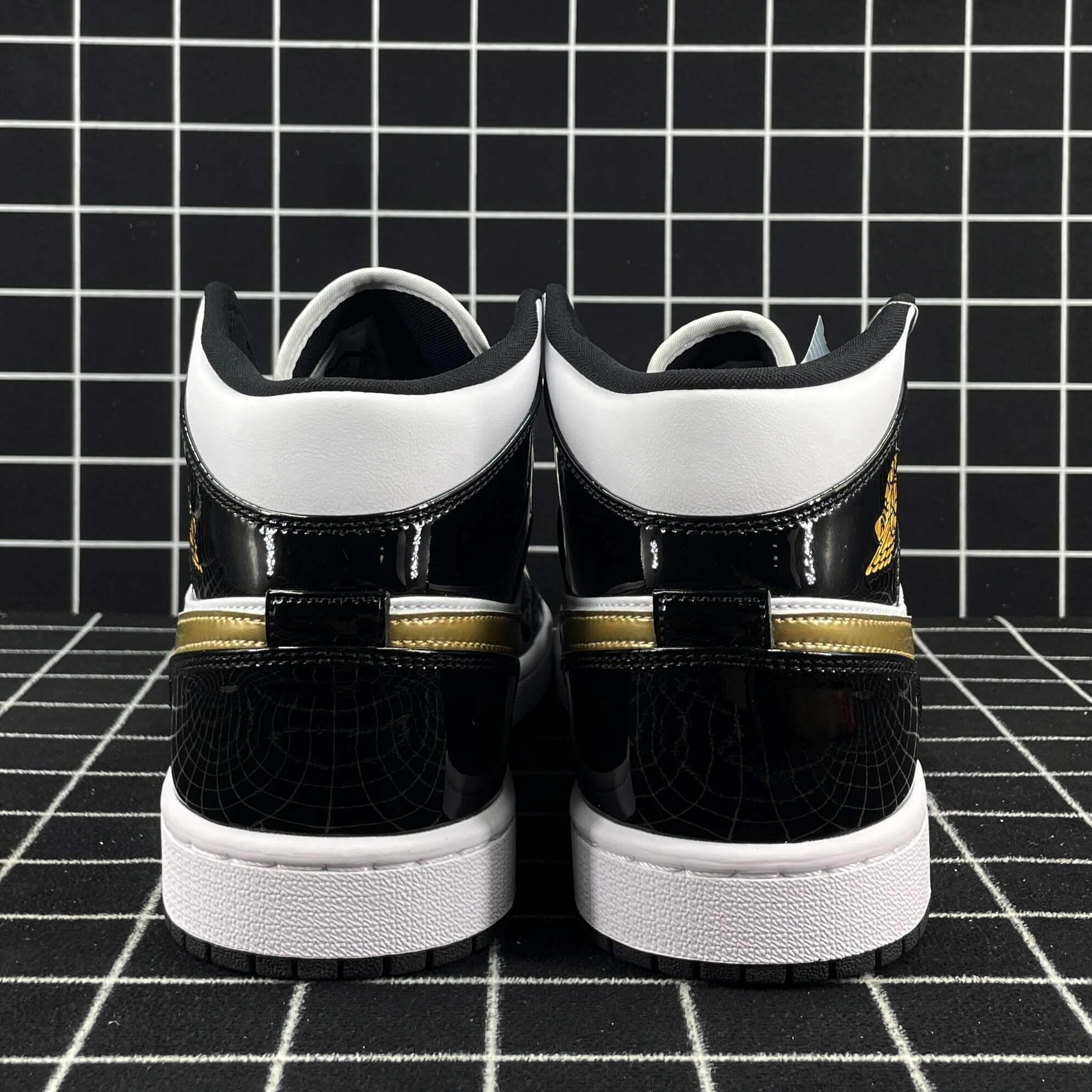 Air Jordan 1 Mid Patent Black Gold Replica