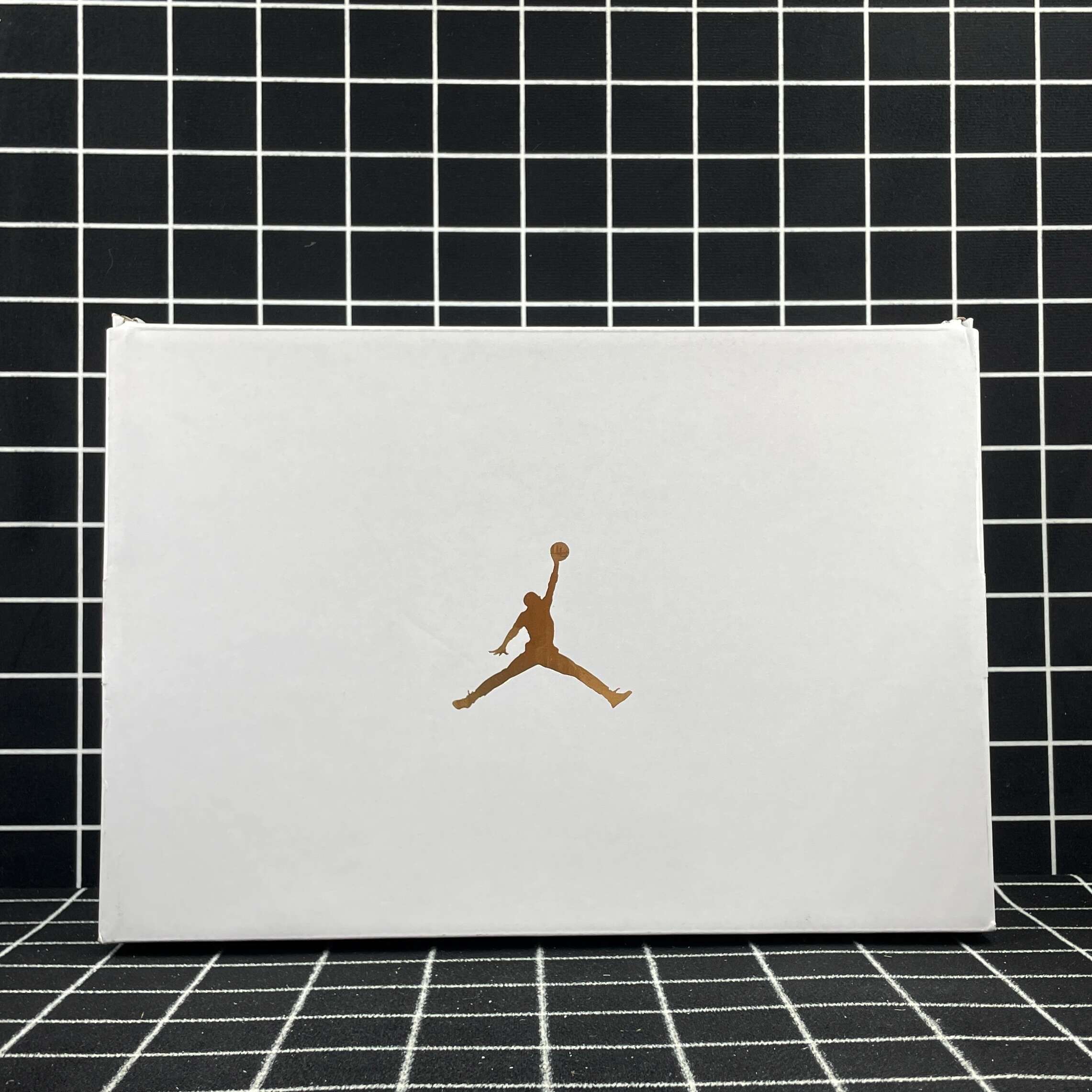 Air Jordan 1 Mid Wolf Grey Aluminum Replica