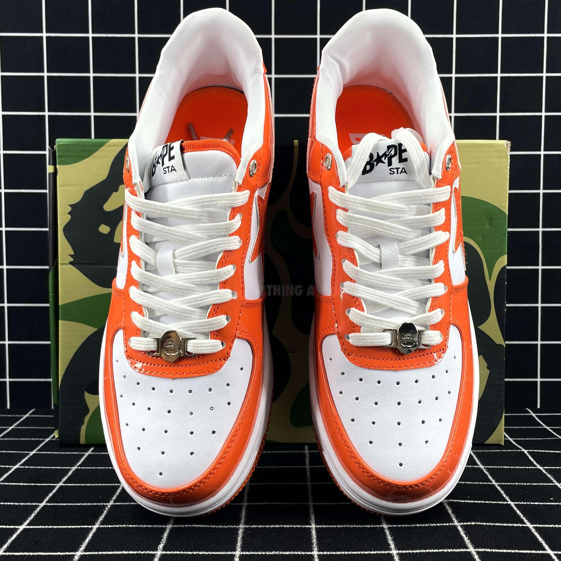 Bapesta Orange Replica