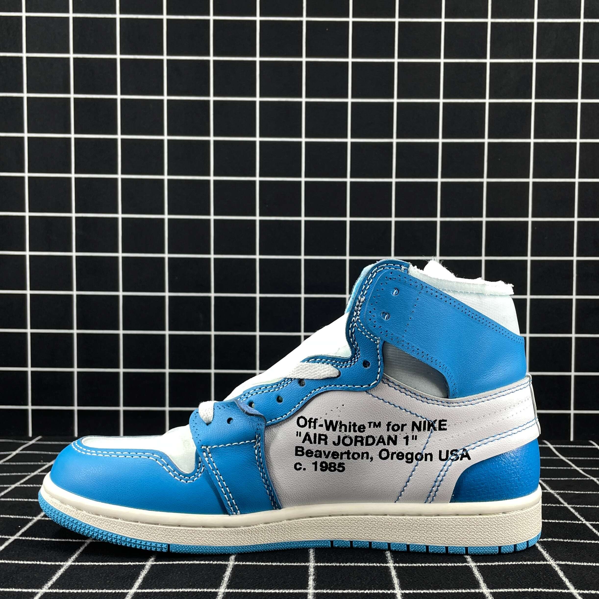 Jordan 1 Retro High University Blue Replica