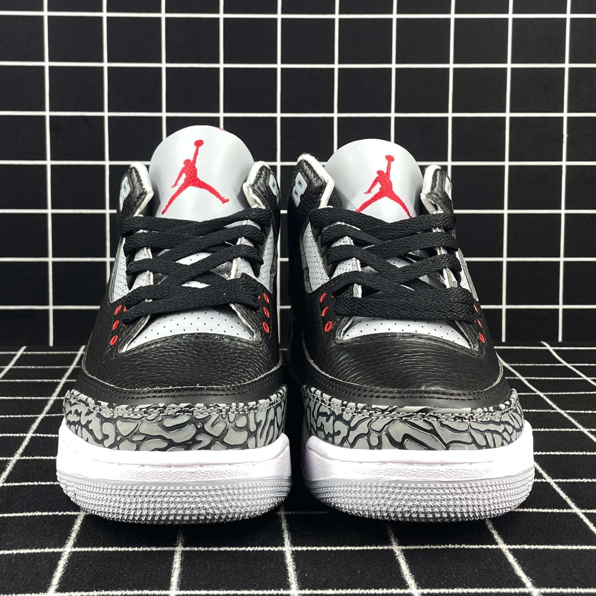 Jordan 3 Retro Black Cement (2018) Replica