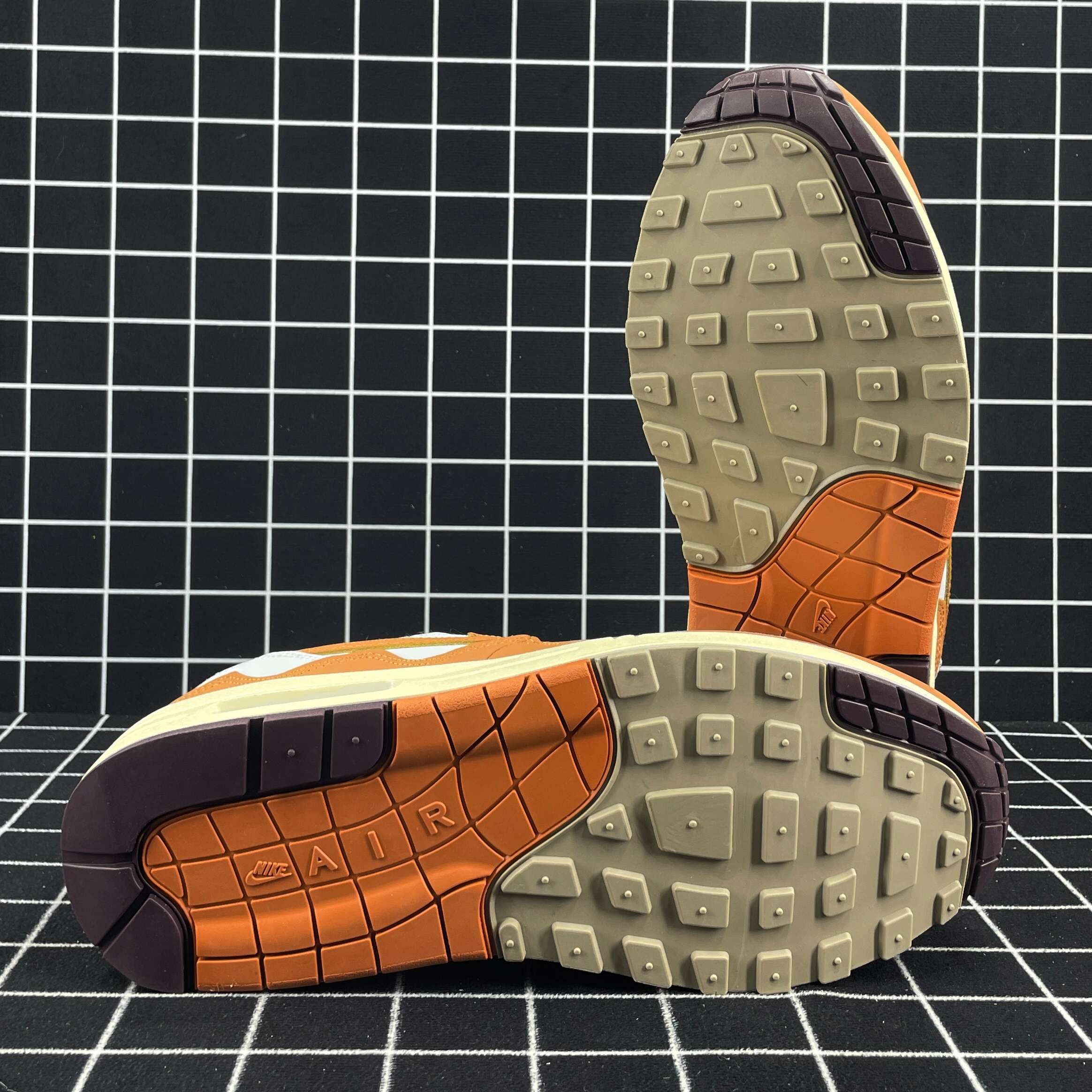 Nike Air Max 1 Anniversary Orange Replica