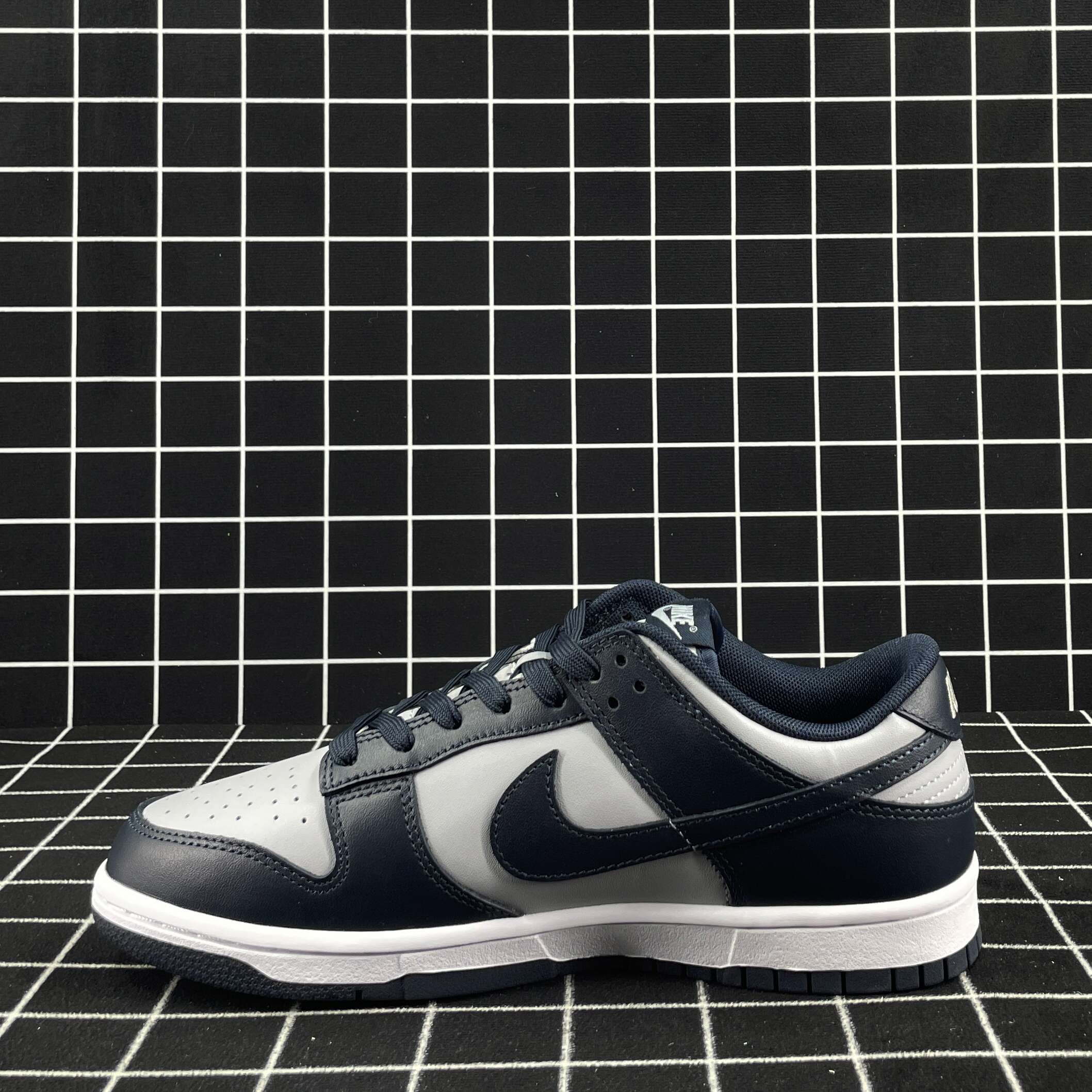 Nike Dunk Low Georgetown Replica