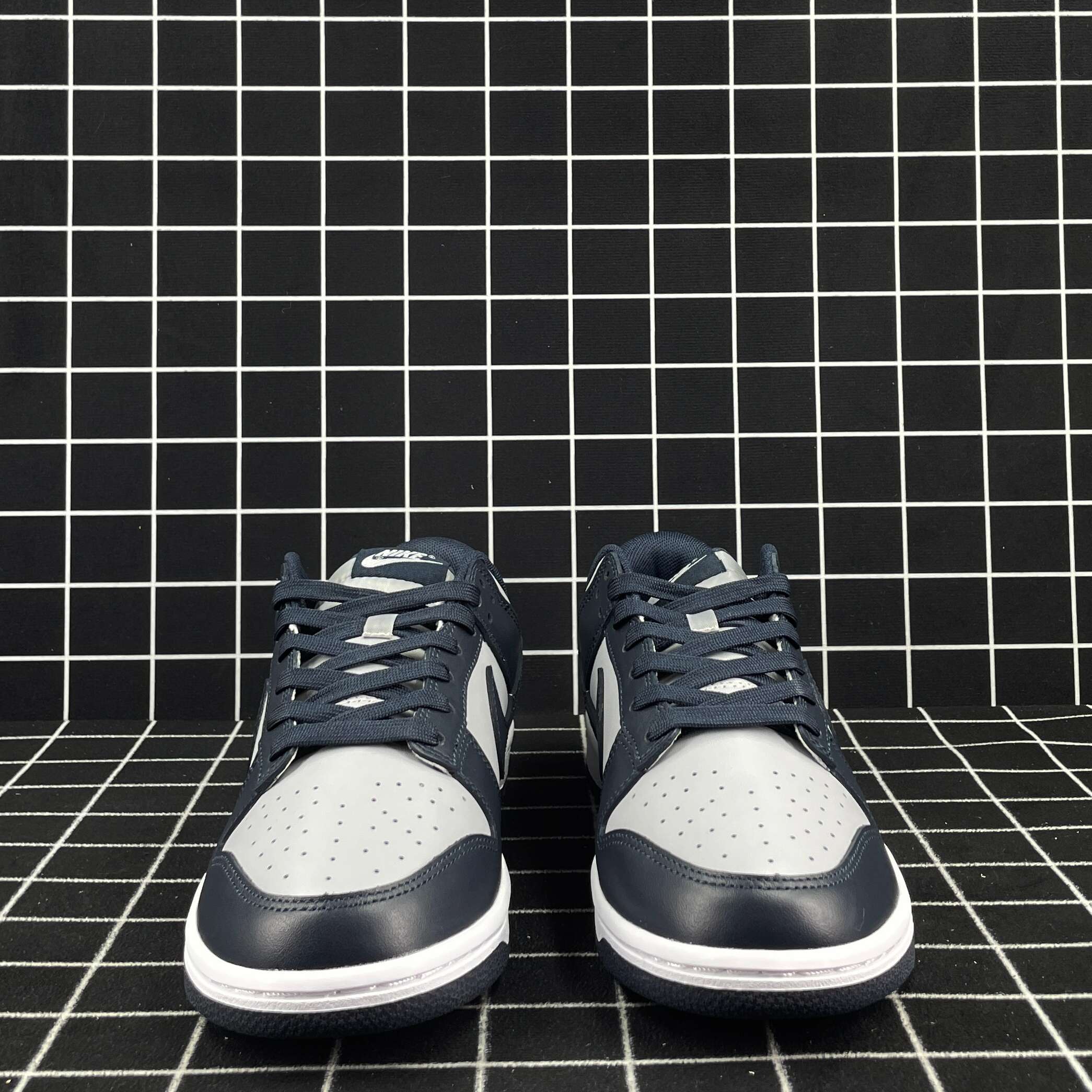 Nike Dunk Low Georgetown Replica