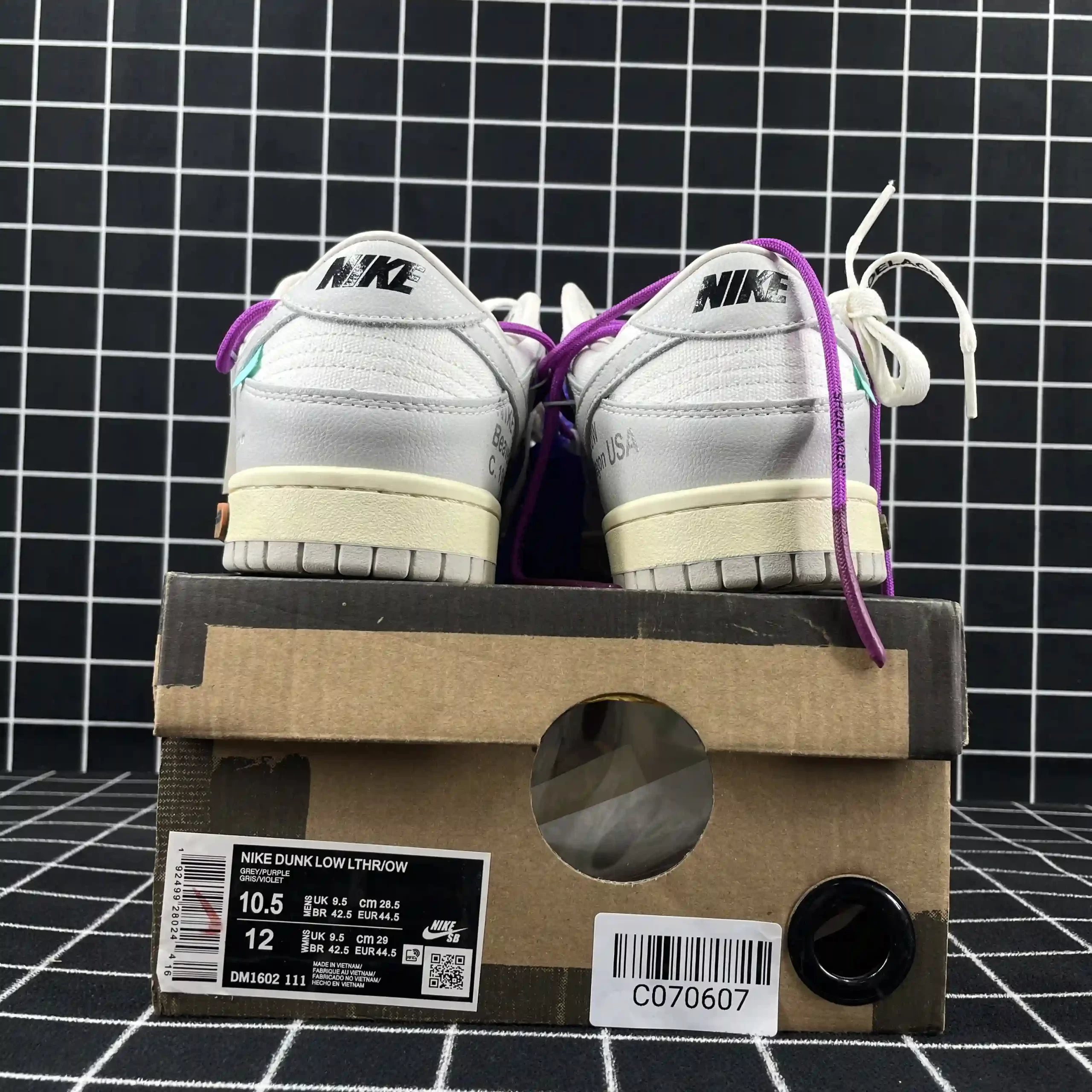 Nike Dunk Low Lot 21 of 50 Replica