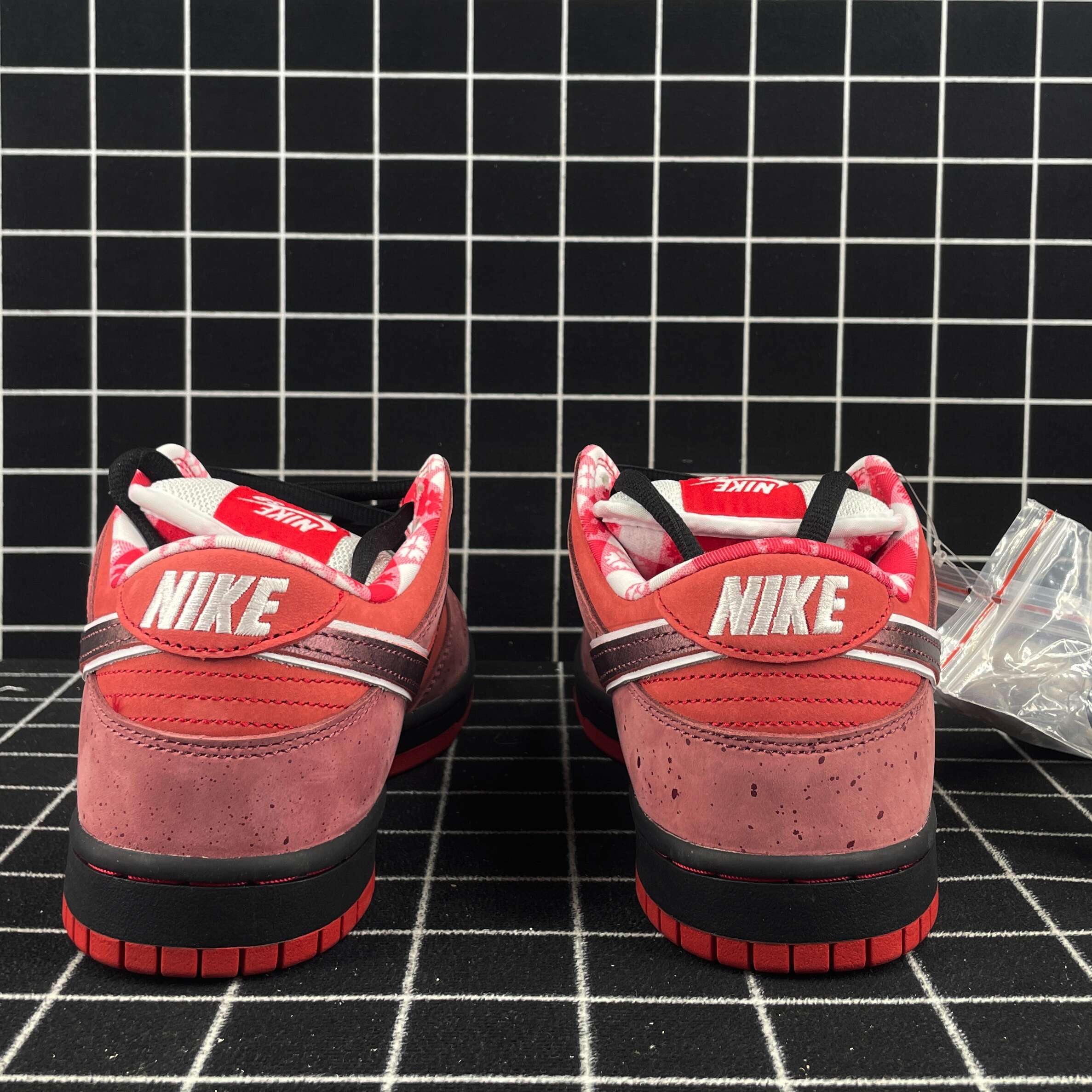 Nike Dunk SB Low Red Lobster Replica