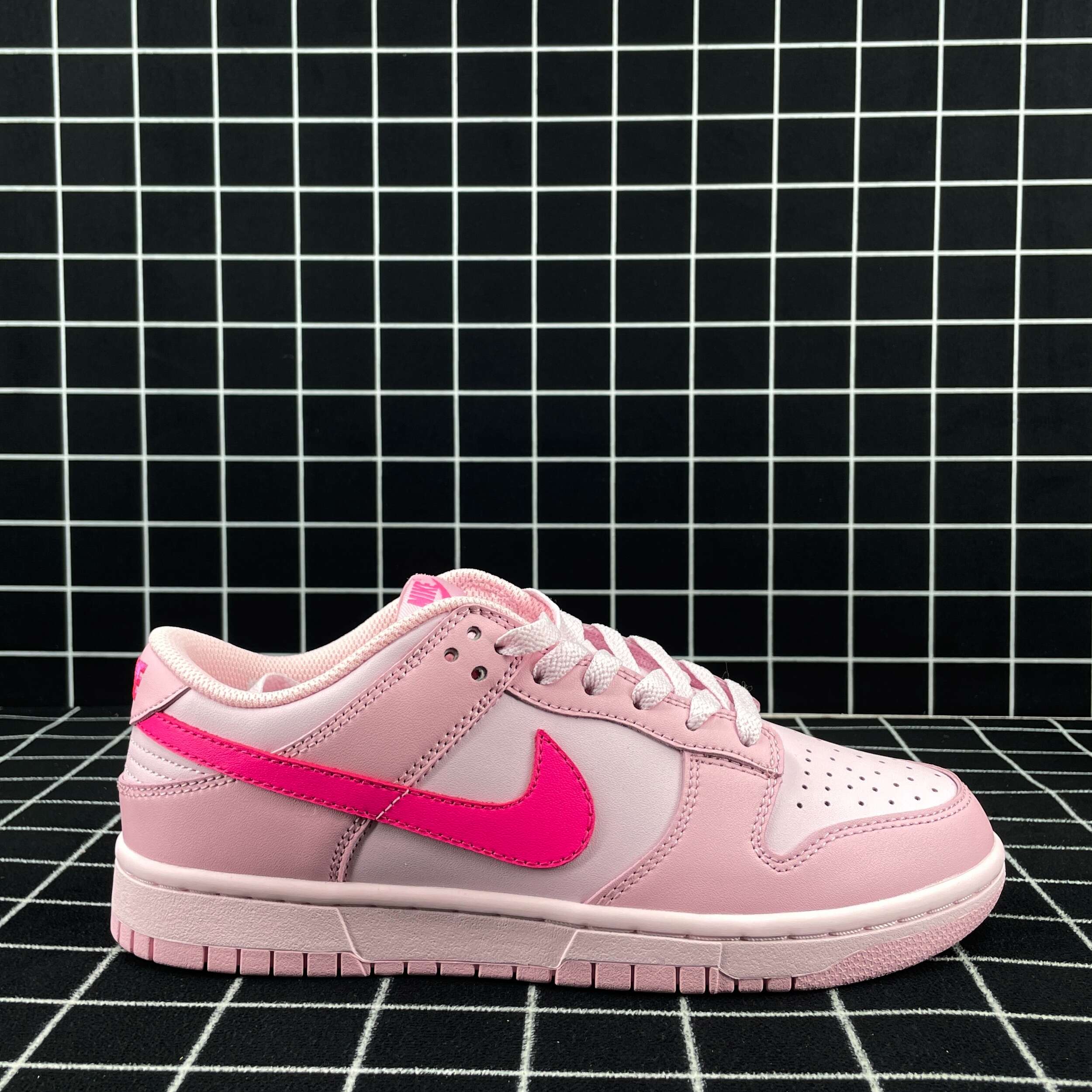 Nike Dunk Low Triple Pink (PS) Replica