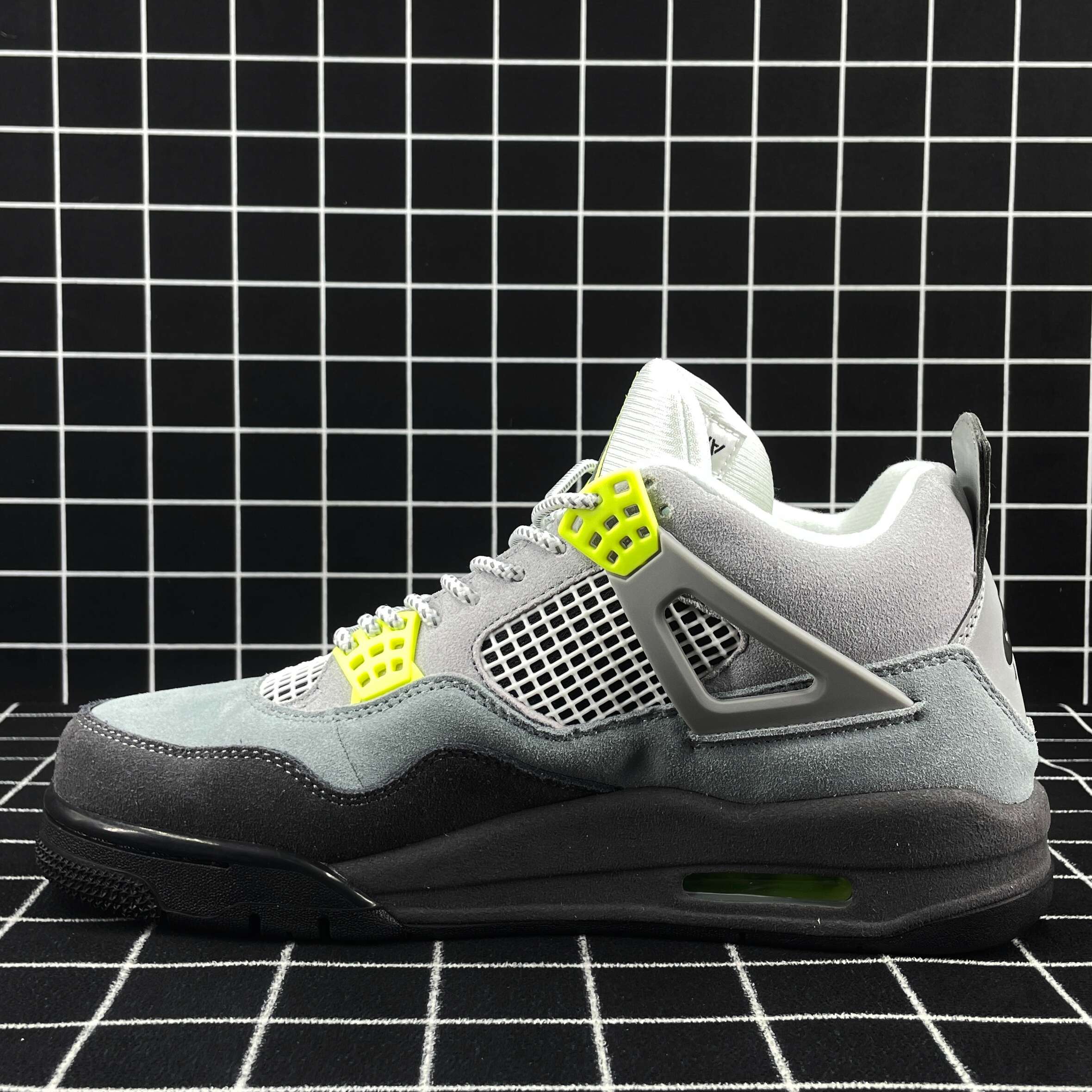Air Jordan 4 Retro SE GS Neon 95 Replica