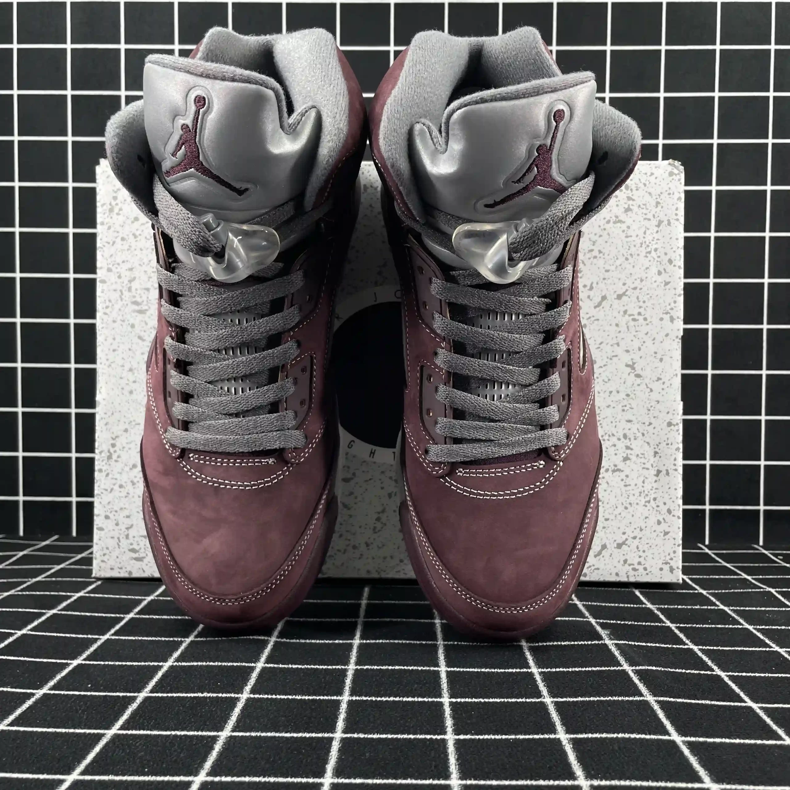 Jordan 5 Retro Burgundy (2023) Replica