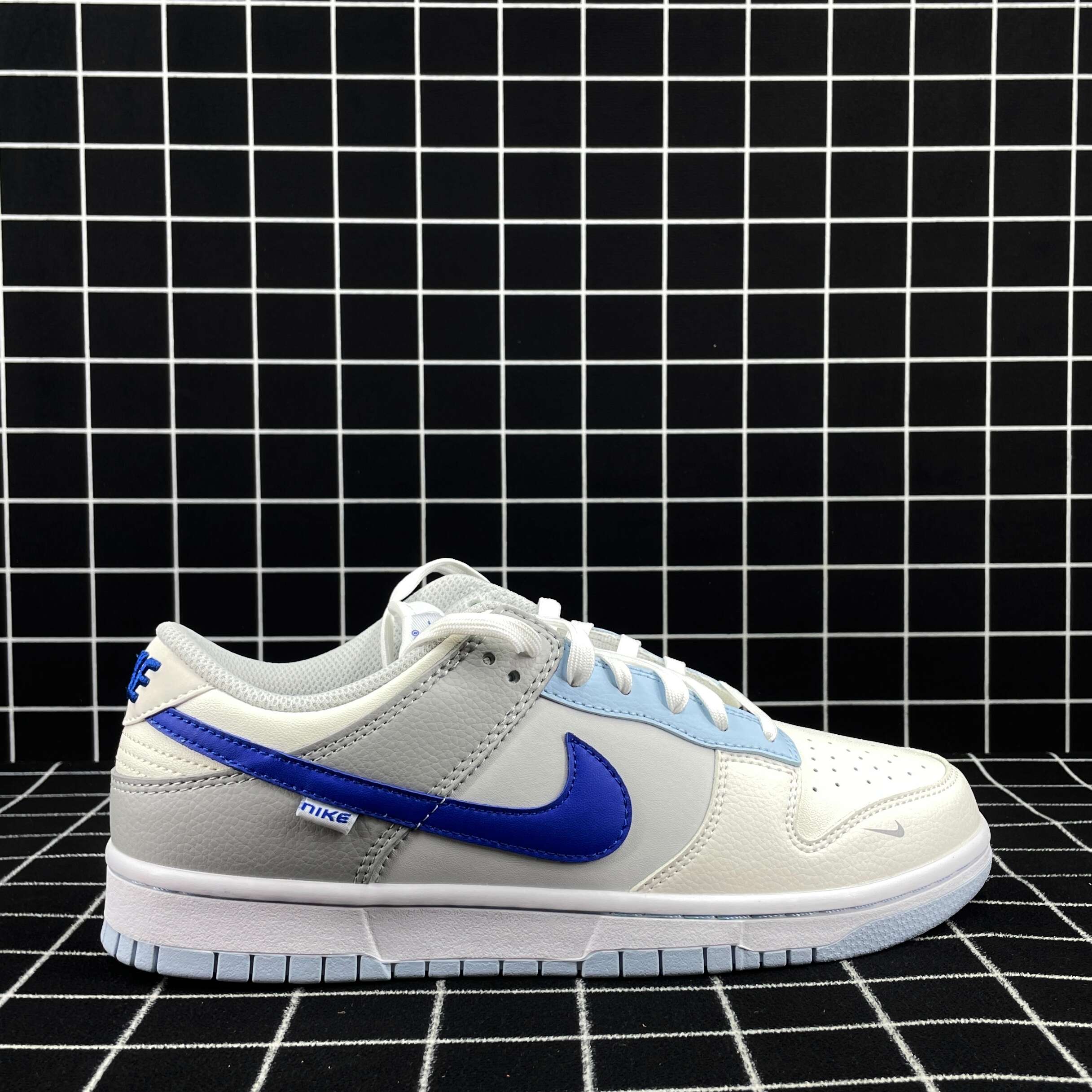 Nike Dunk Low Ivory Hyper Royal Replica