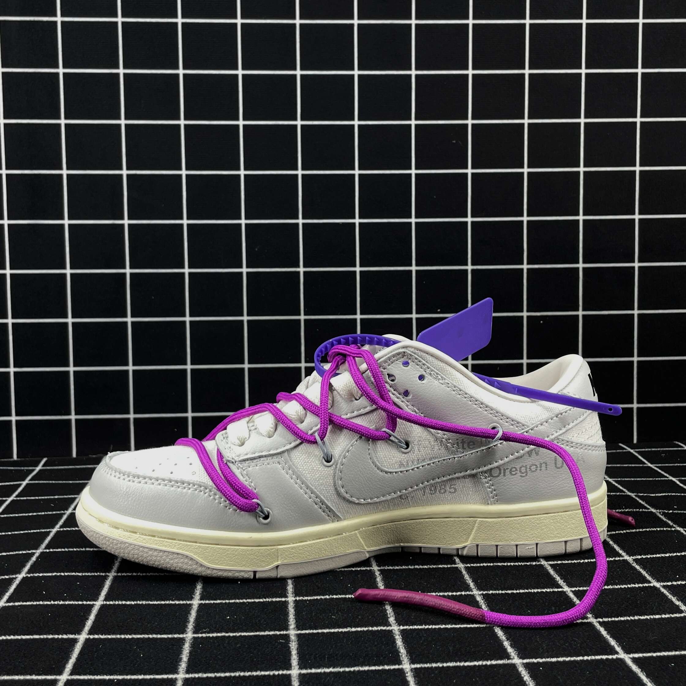 Nike Dunk Low Lot 28 of 50 Replica