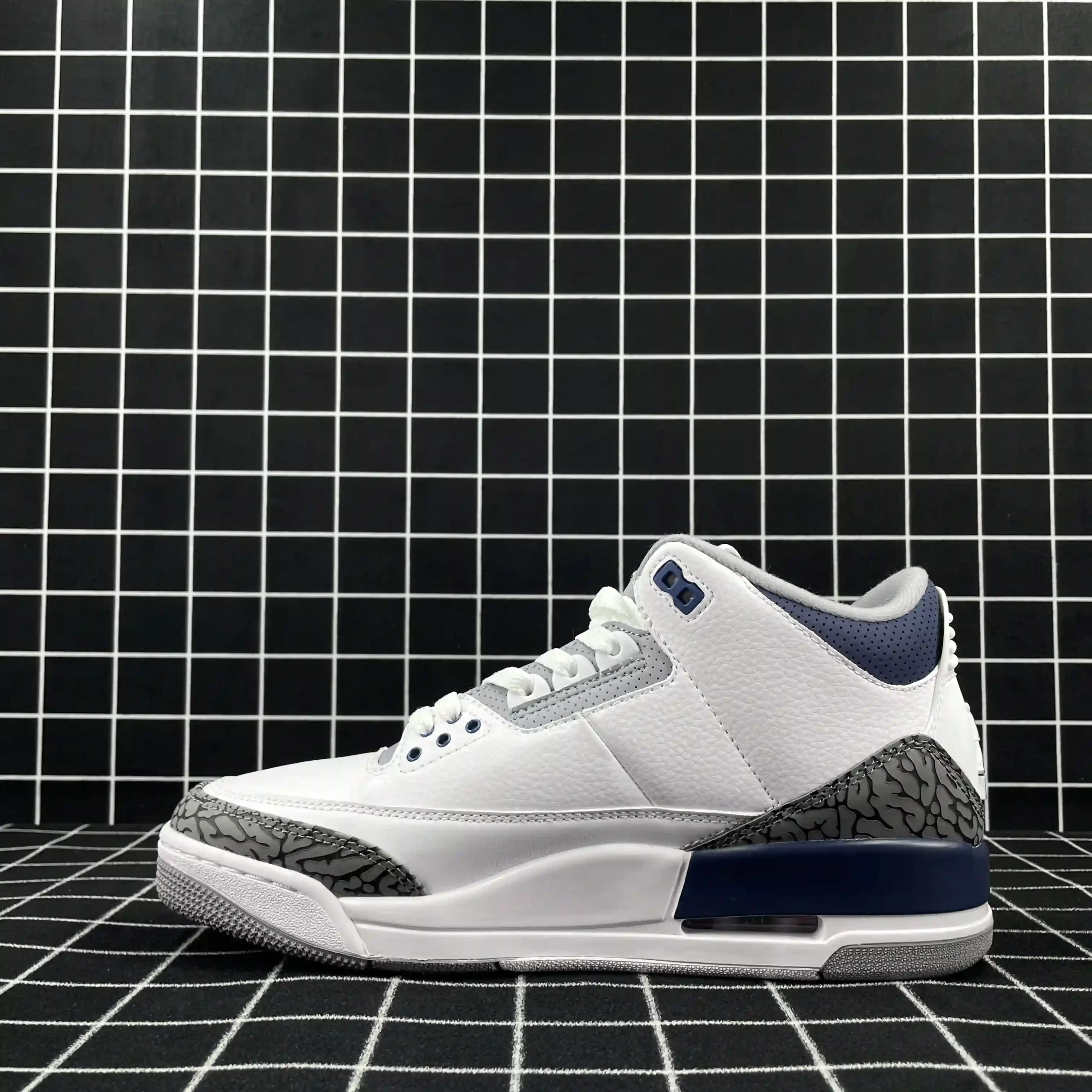 Air Jordan 3 Midnight Navy Replica