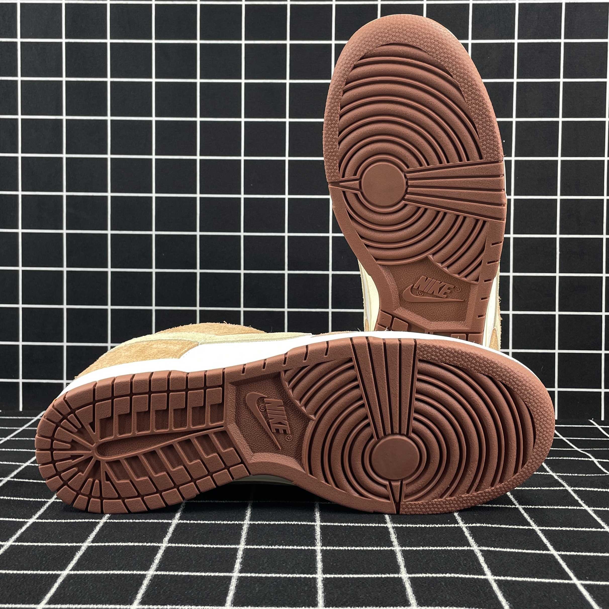 Dunk Low Premium Medium Curry Replica