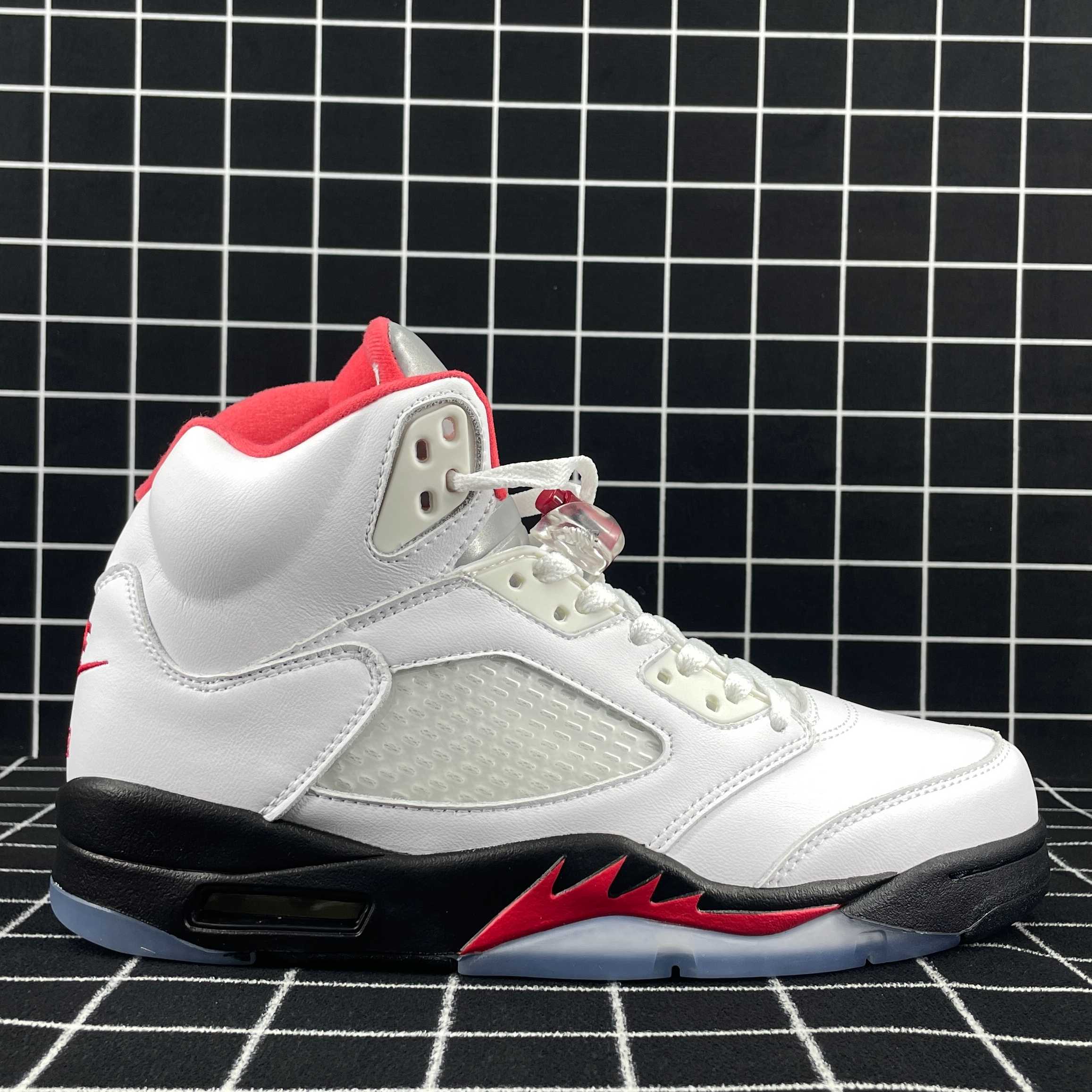 Jordan 5 Retro Fire Red Silver Tongue (2020) Replica