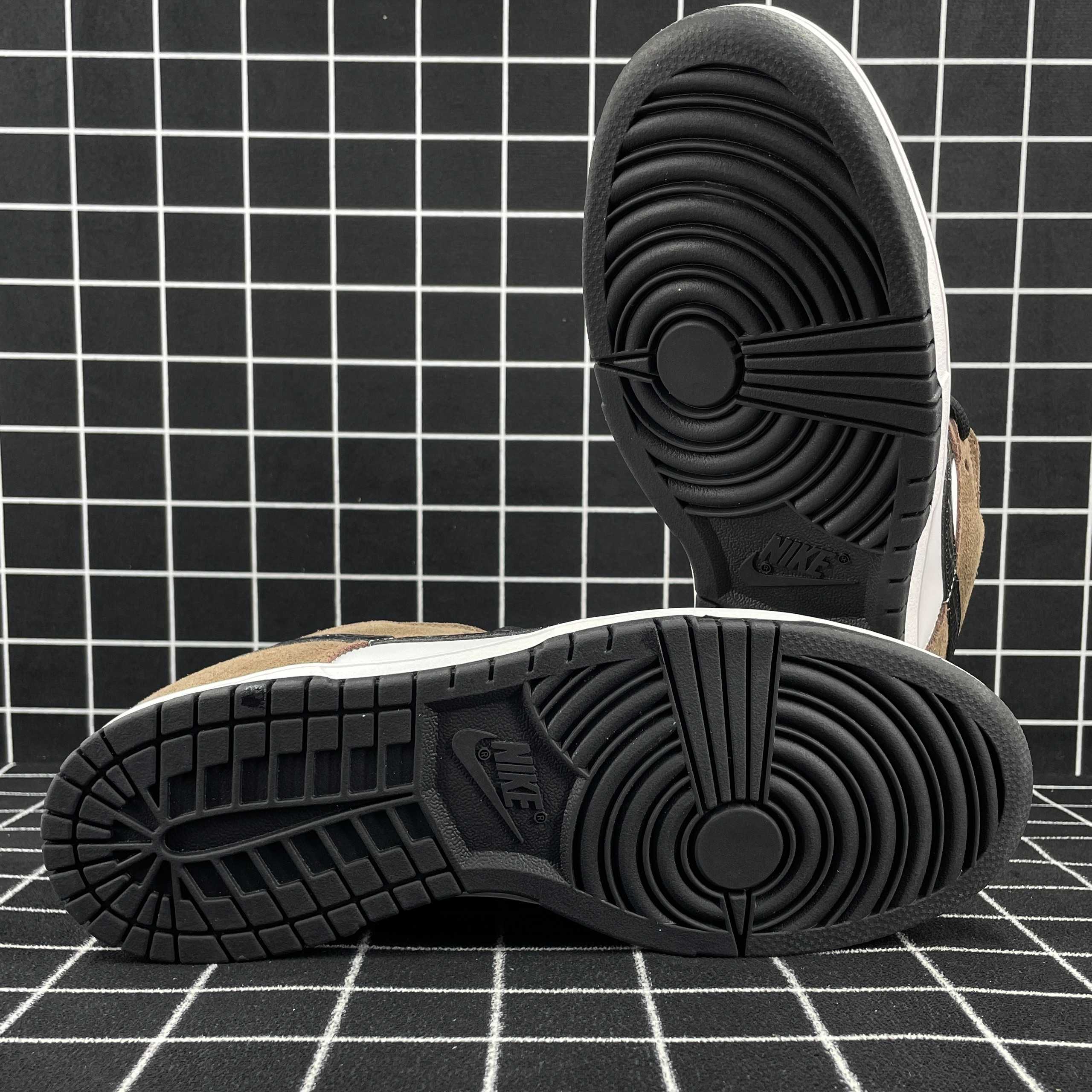 Nike SB Dunk Low White Black Trail End Brown Replica