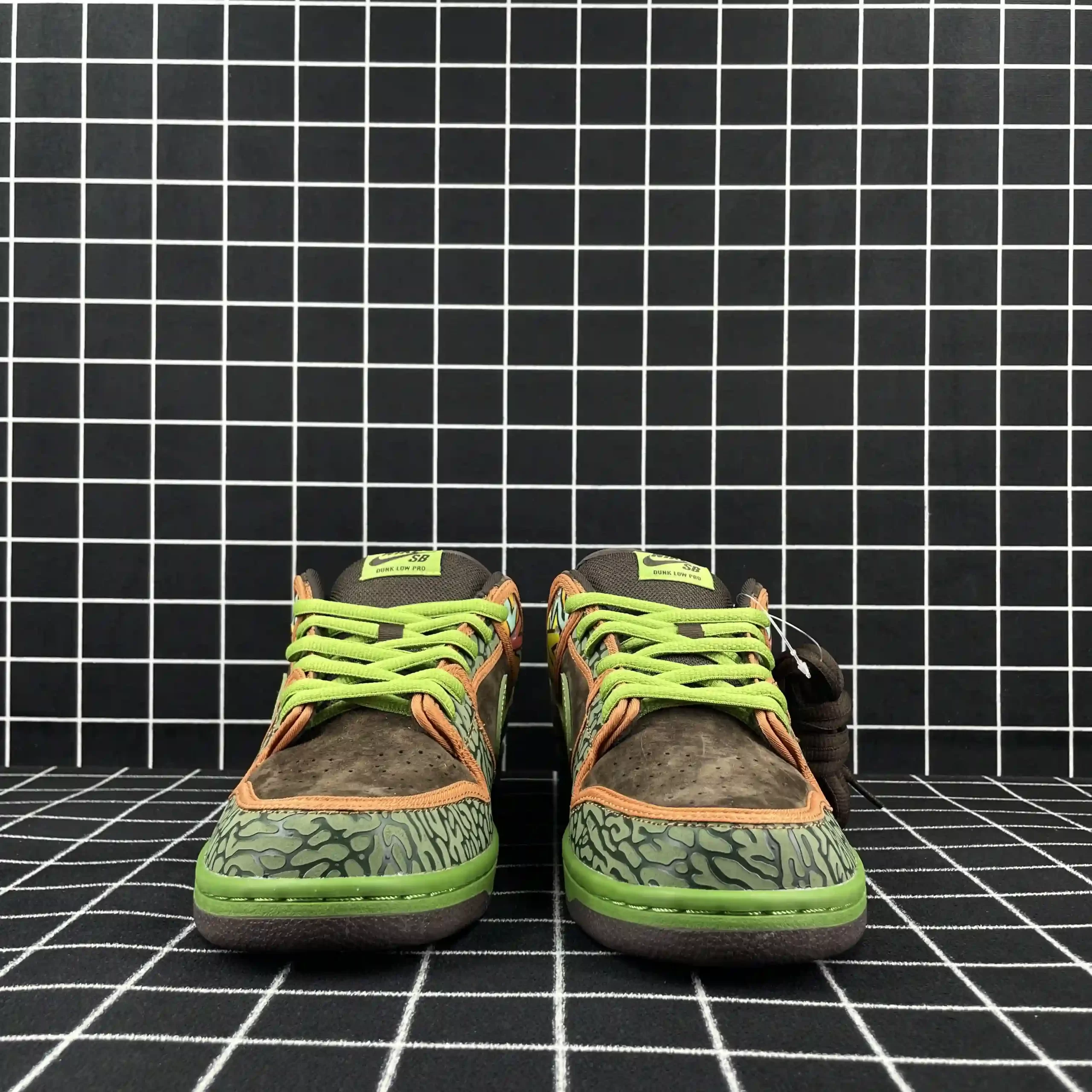 Nike SB Dunk Low De La Soul Replica