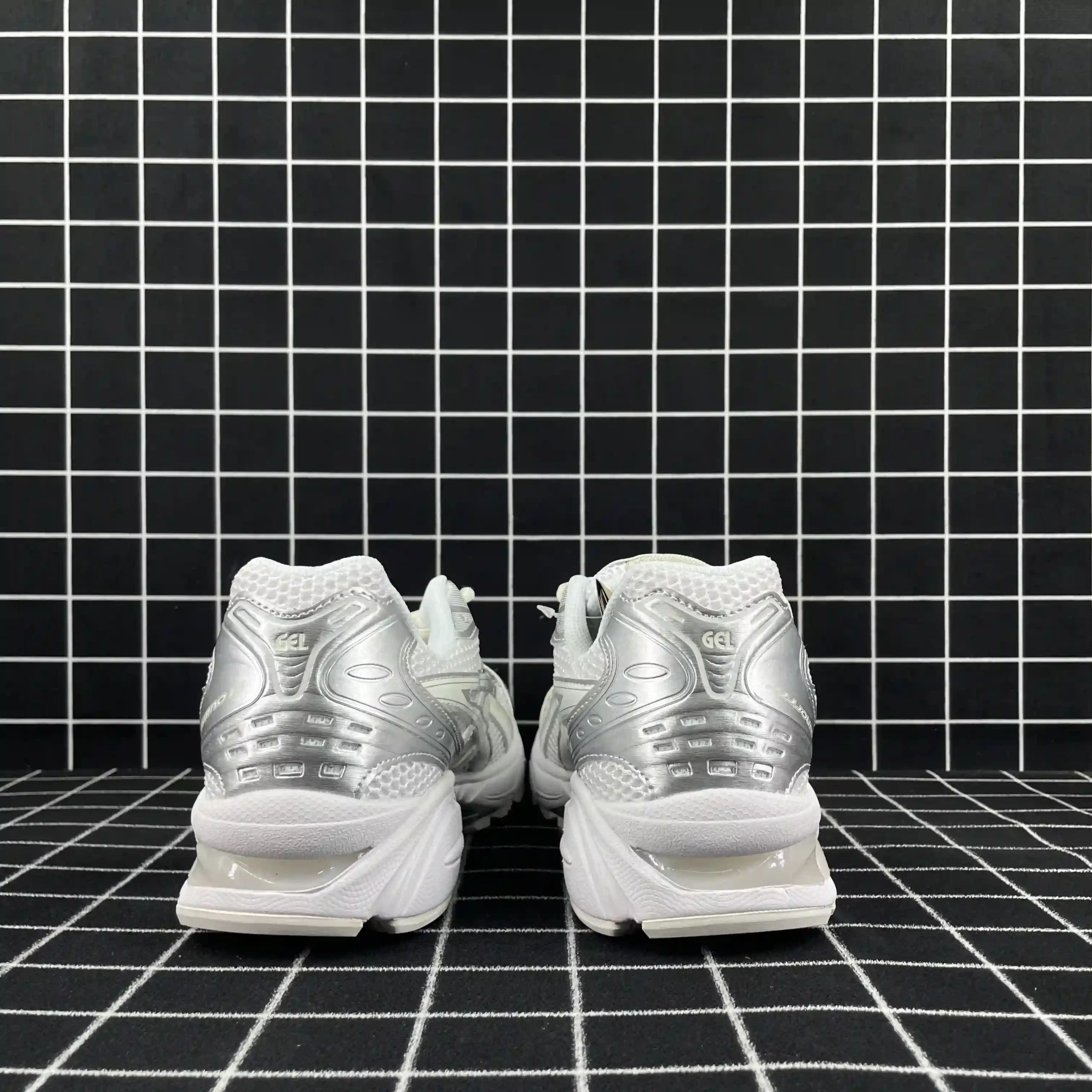 As*ic*s gel-kayano 14 jjjjound silver white