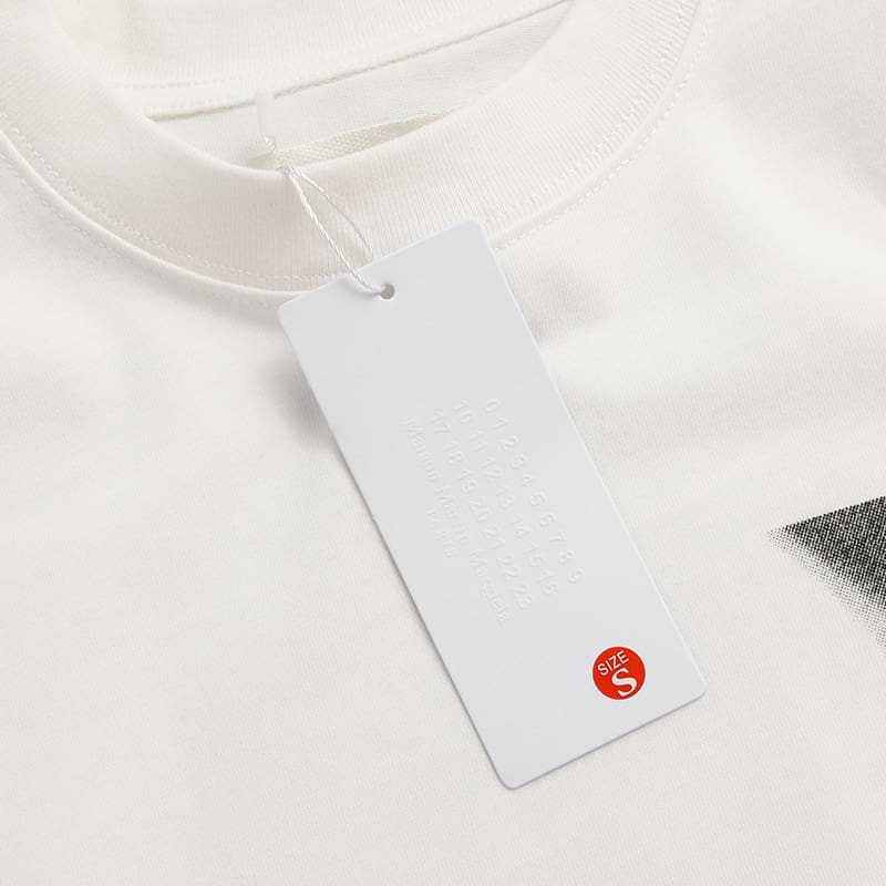 ma*s*n Ma*i*la graffiti t-shirt