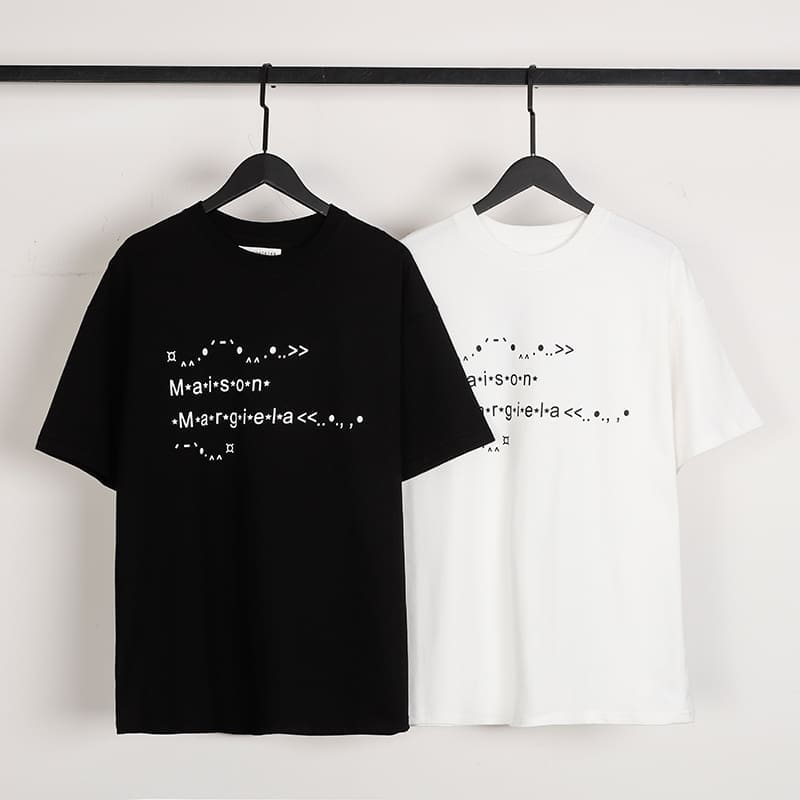 ma*s*n Ma*i*la letter logo t-shirt