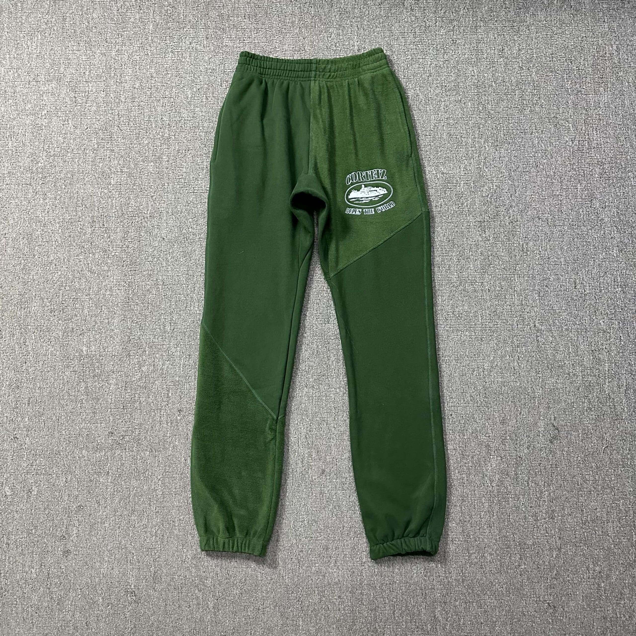 Corteiz Devil Island Fleece-Lined Sweatpants