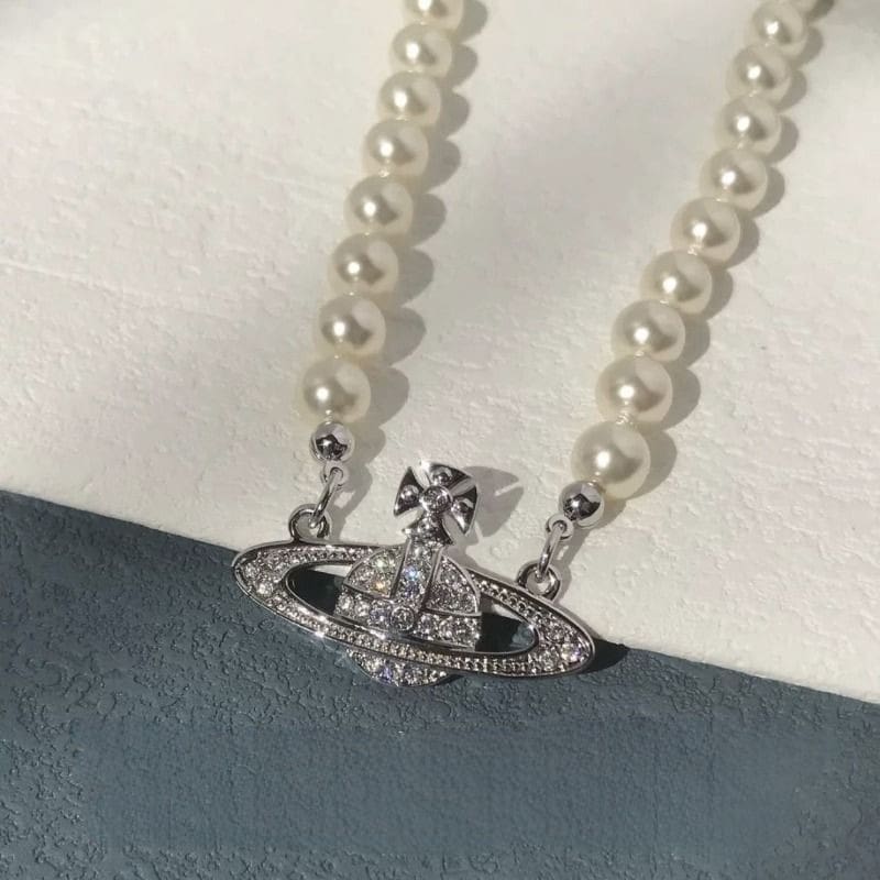 Vivienne Westwood Saturn Pearl Necklace Empress Dowager Pin Pearl Necklace