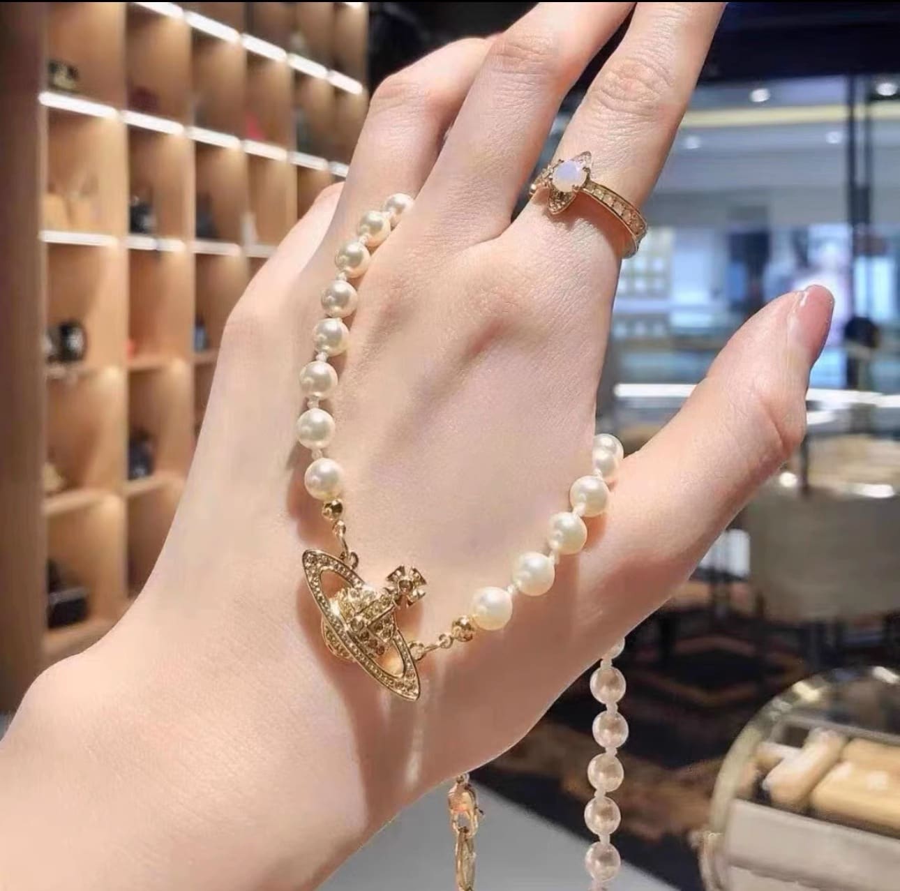 u1u1enne westwood saturn pearl necklace silver