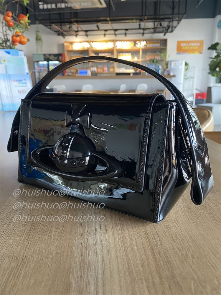 u1u1enne westwood crocodile pattern baguette shoulder bag saturn chain design