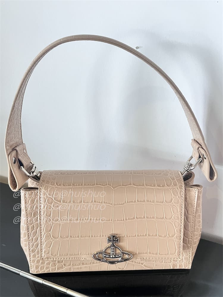 u1u1enne westwood crocodile pattern baguette shoulder bag saturn chain design