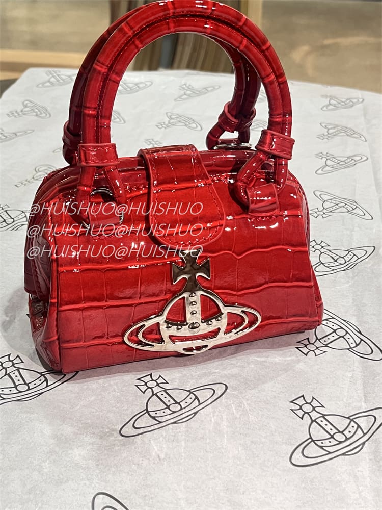 u1u1enne westwood crocodile pattern baguette shoulder bag saturn chain design