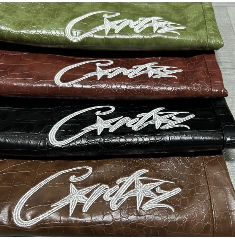 Corteiz Snakeskin PU Letter Embroidered Casual Shorts for Men and Women